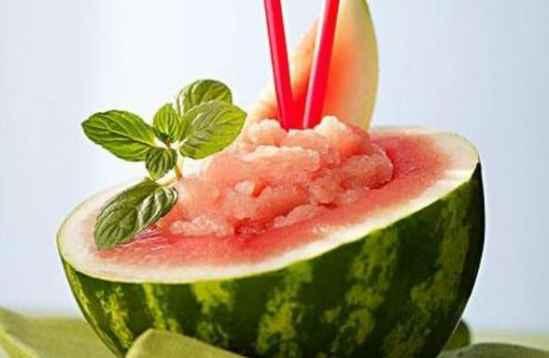 吃瓜影响磁场,揭秘磁场生成之谜