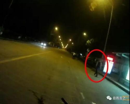 吃瓜开车视频,揭秘吃瓜开车视频背后的趣味与风险