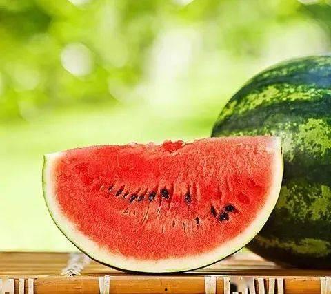 今天吃瓜内容,瓜田李下，明星隐私大揭秘