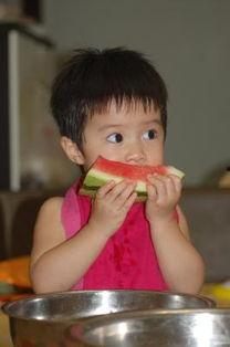 吃瓜小馋妞,揭秘美食界的甜蜜诱惑