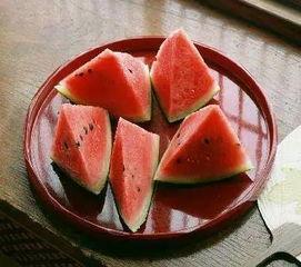 怀念吃瓜的夏天