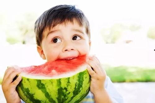 吃瓜歌你吃瓜手势舞,轻松解锁夏日潮流风采